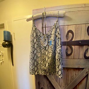 brand new, snake tank top size  xl-xxl